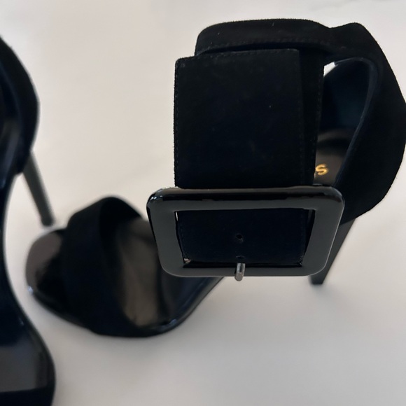 Saint Laurent Black Patent Leather Heels - Picture 4 of 9